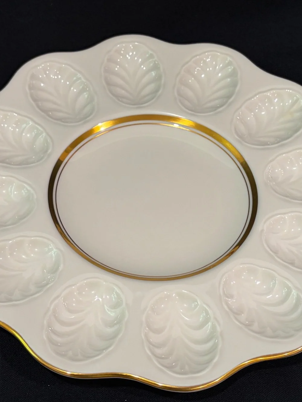 Lenox Porcelain Deviled Egg Platter 24K Gold Trim Shell Pattern 10.75